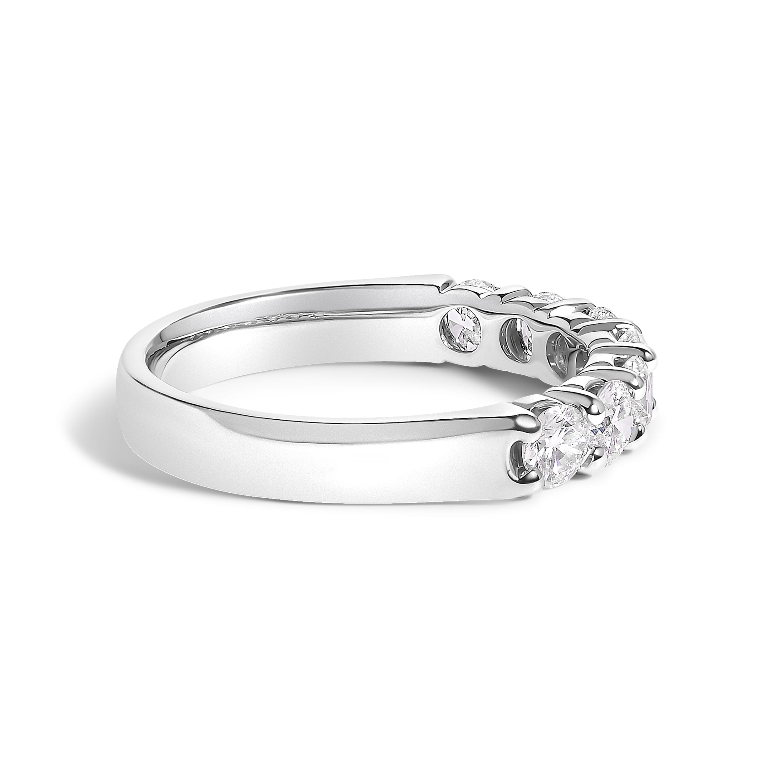14K White Gold 1.0 Cttw Diamond 7 Stone Band Ring