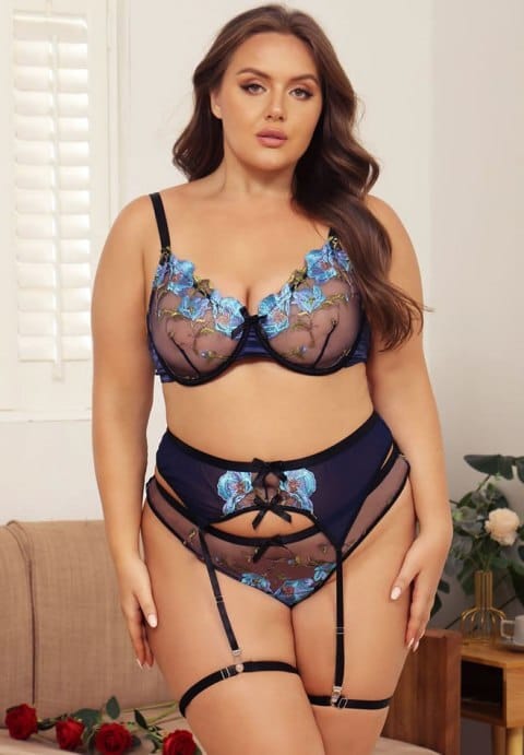Plus Size Romantic Night Bra Set