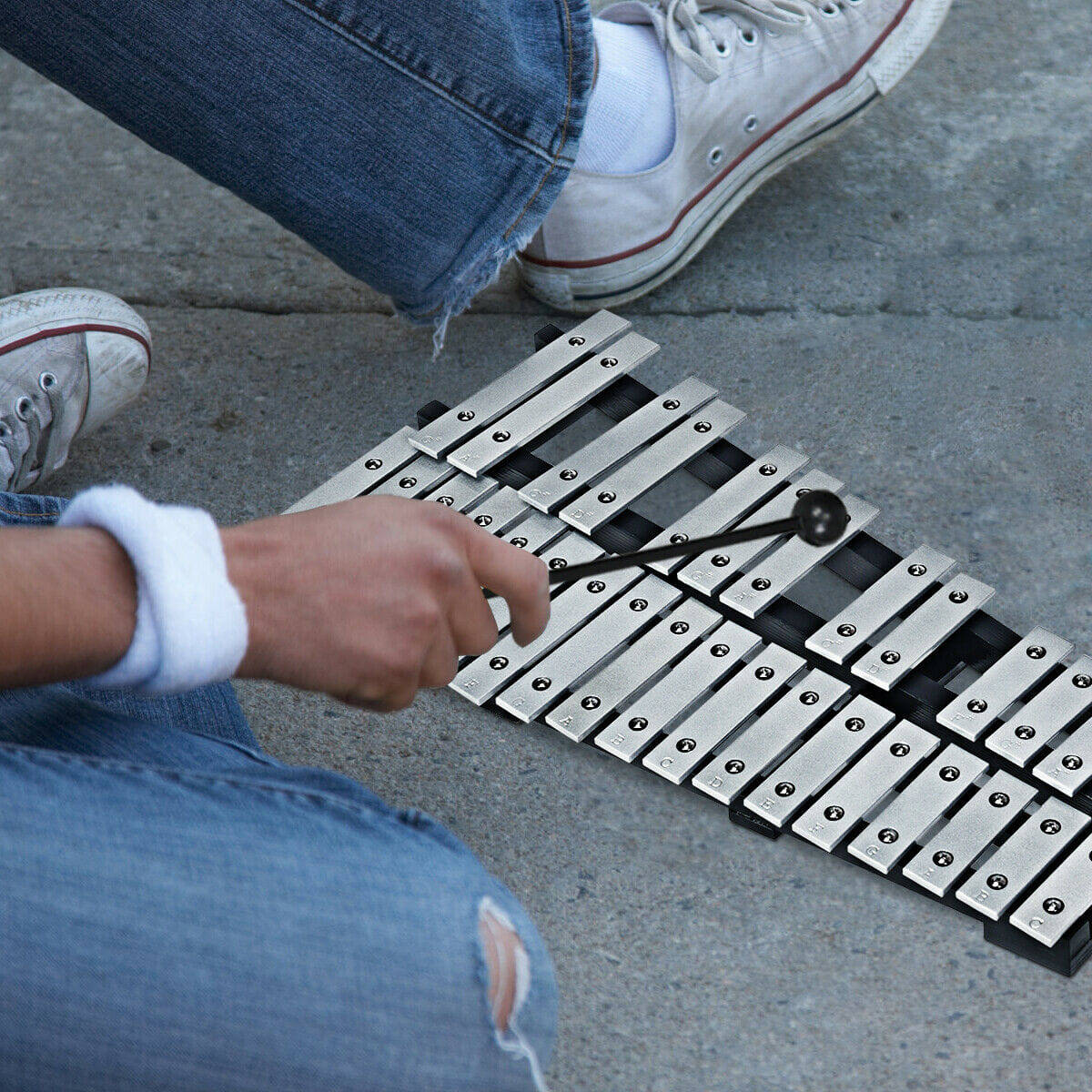 27 Note Glockenspiel Xylophone with 2 Rubber Mallets - Color: Black & White