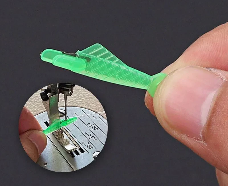 Fish Type Needle Threader