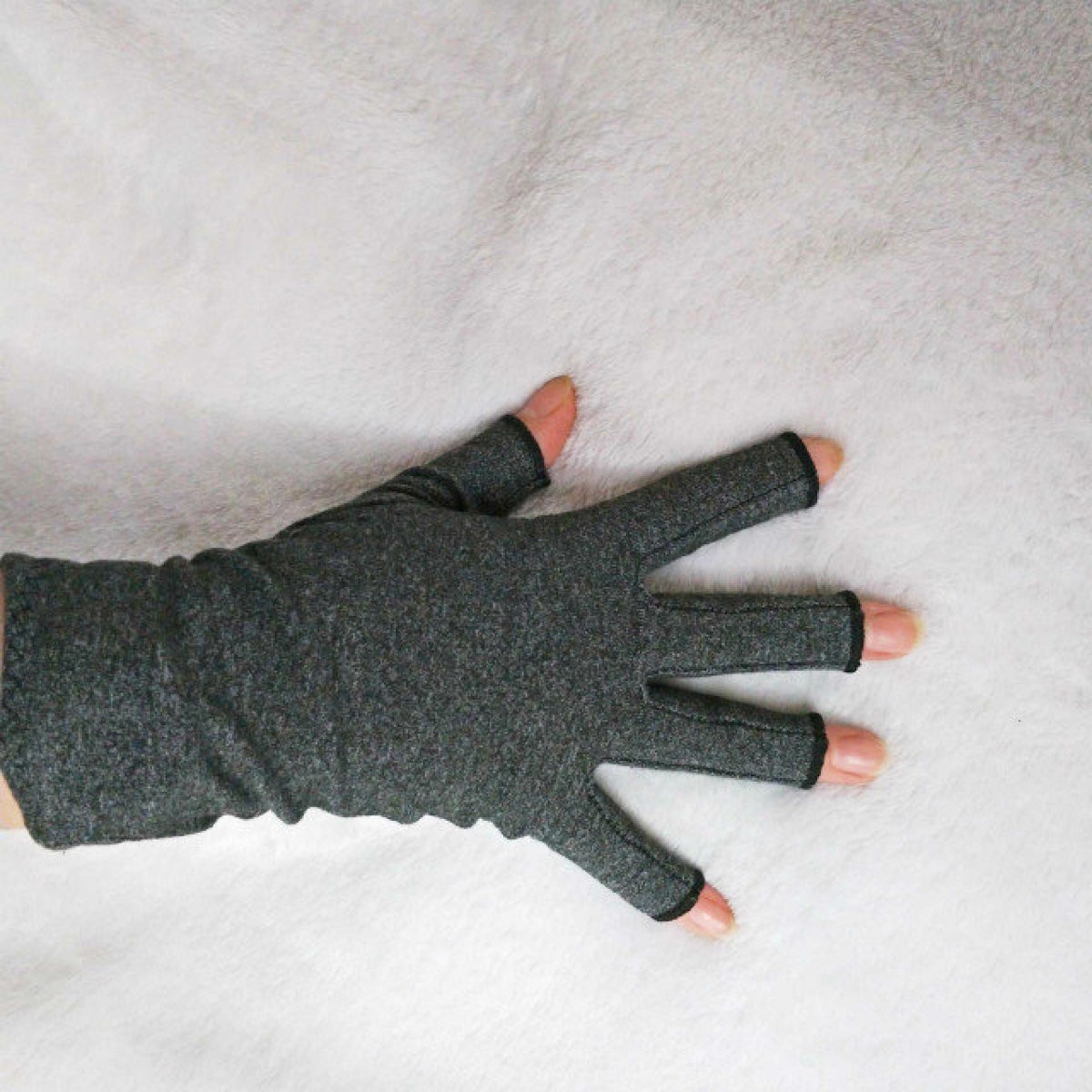 Compression Gloves for Swelling