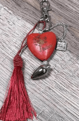 Keyring - Red - Heart with "Believe"