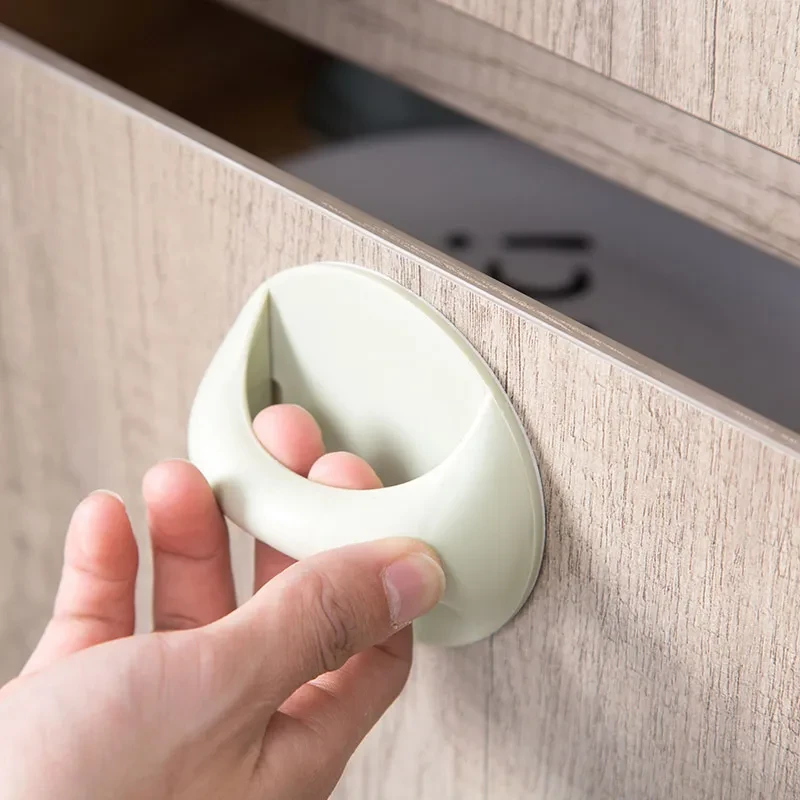 Closet Door Knobs