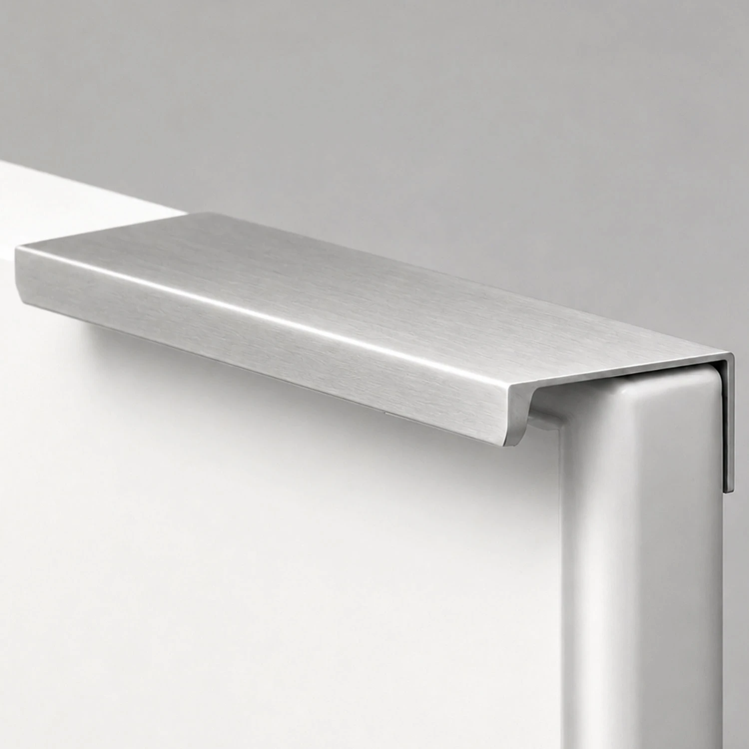 Edge Pull Cabinet Handle 128mm - Chrome