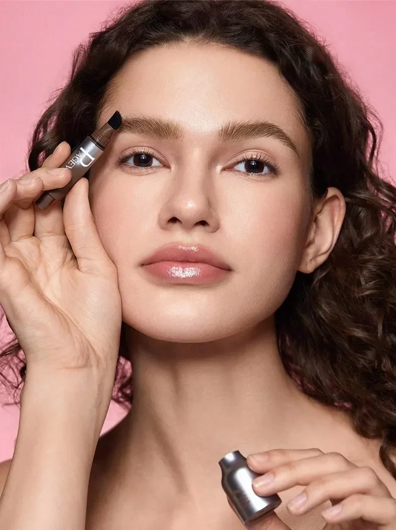 Brow-Fection Angled Brush