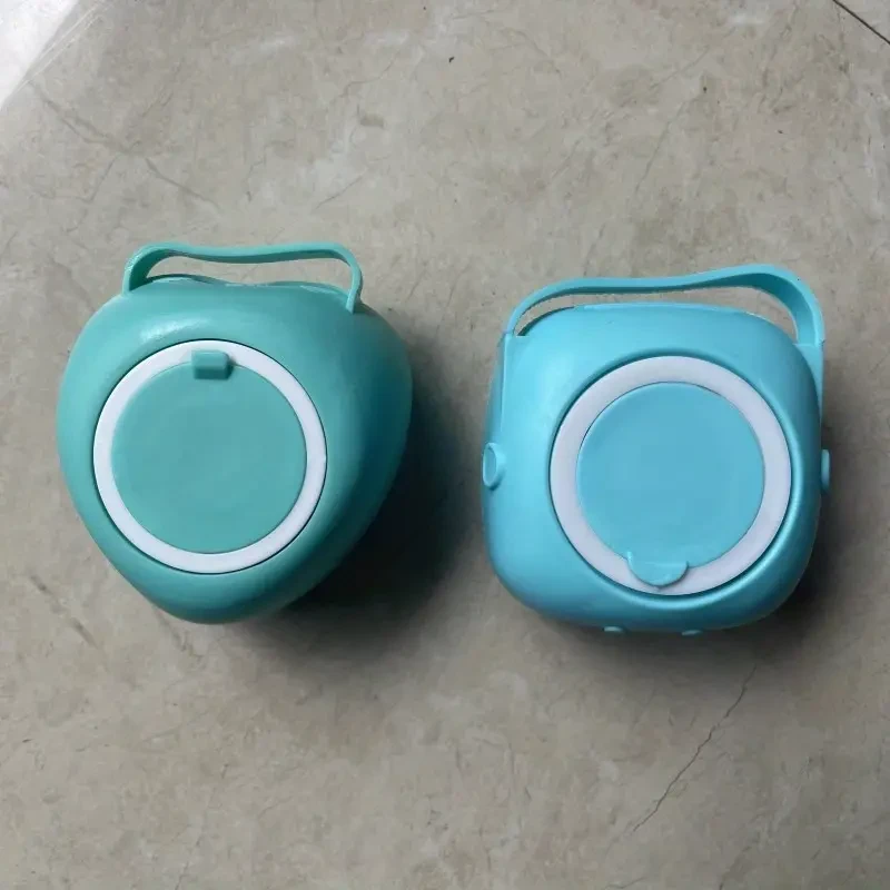 Pet Bathing Easier With Silicone Shower Brush