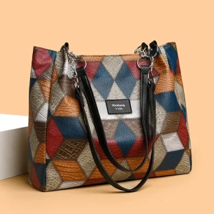 Geometric bag trend top
