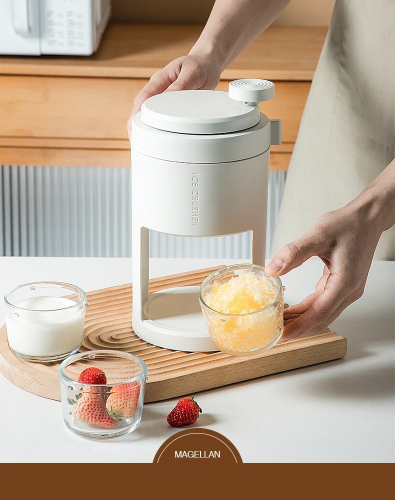 new hand-operated ice crusher