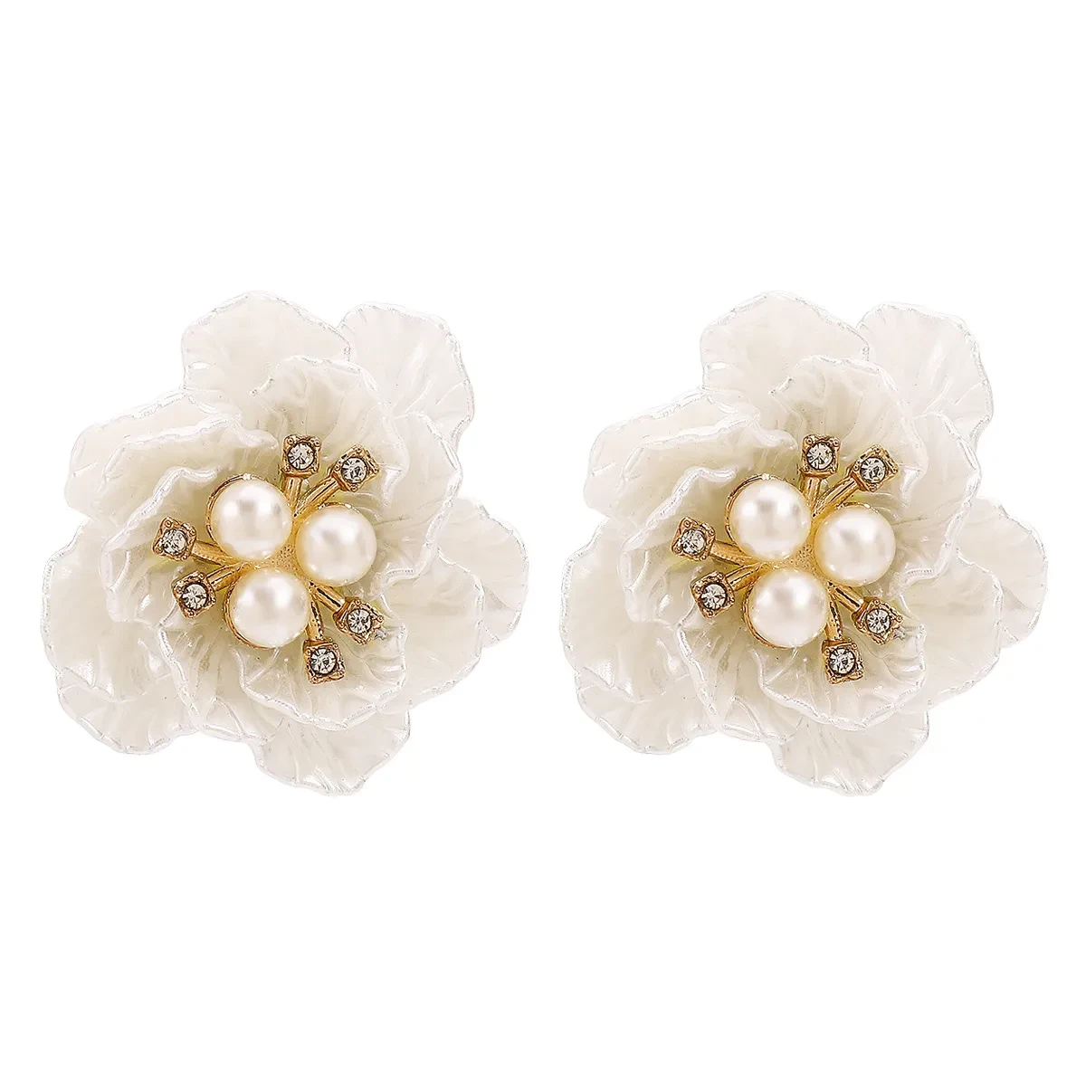 Romantic Three-dimensional Camellia Pearl Necklace