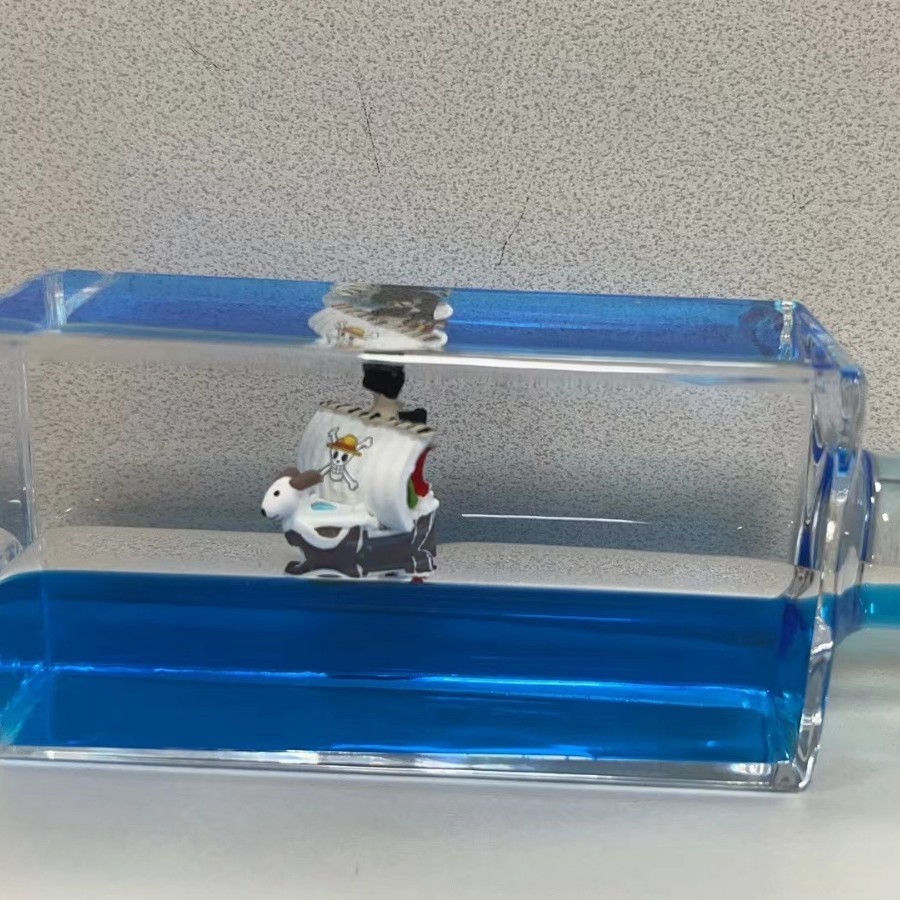 Acrylic Cruise Model