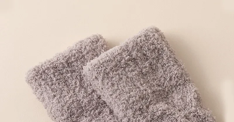 Winter Warm Fuzzy Coral Fleece Socks – Thick Velvet Home Sleeping Floor Socks for Men & Women
