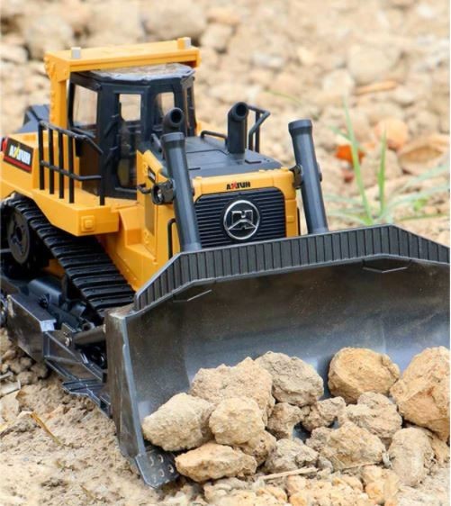 RC Bulldozer – 1:16 Scale Remote Control Bulldozer with Alloy Construction