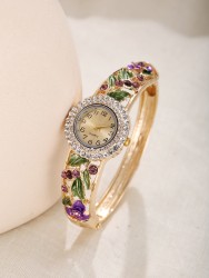 Women’s New Retro Light Luxury Rare Quartz Bracelet Watch