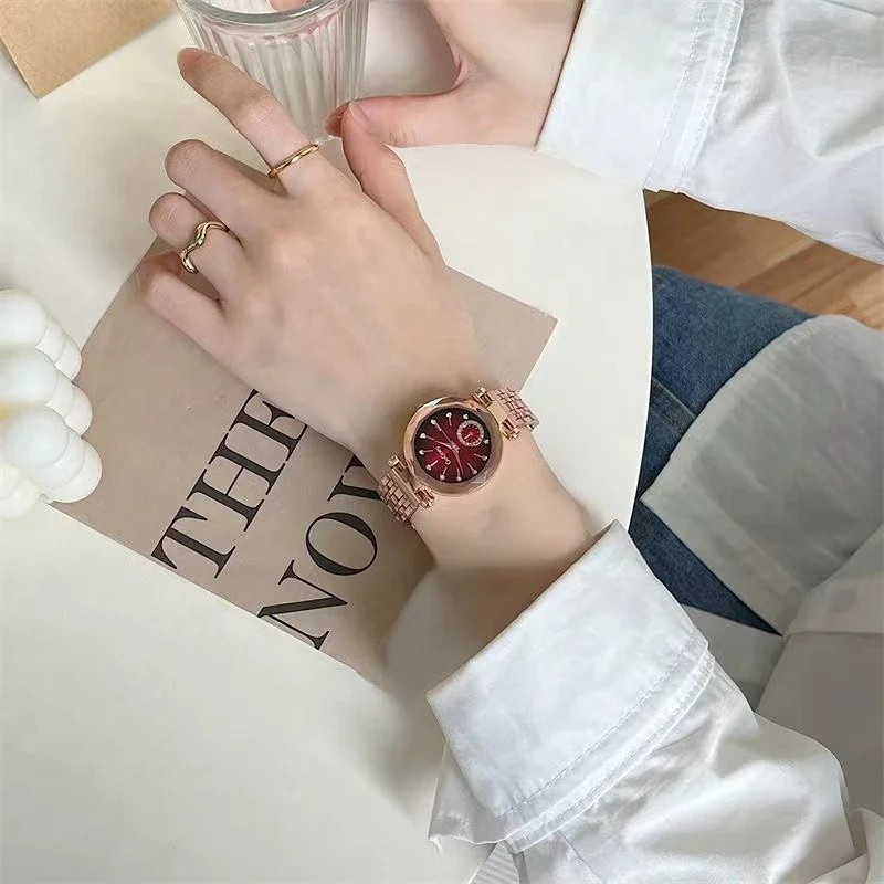 Women’s Fashion Steel Quartz Watch