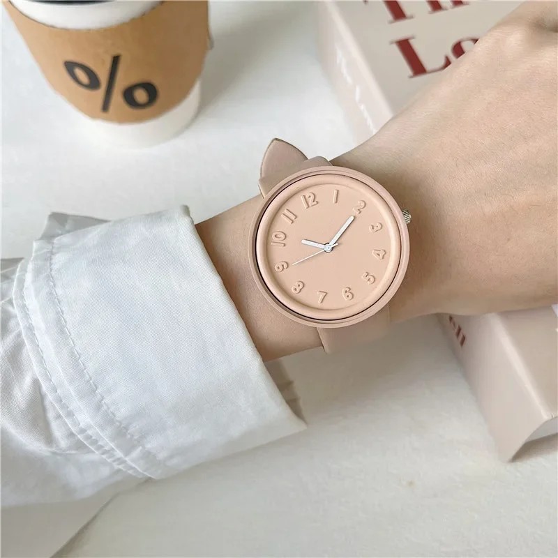 Women Quartz Watch – Macaron Color Retro Digital Wristwatch