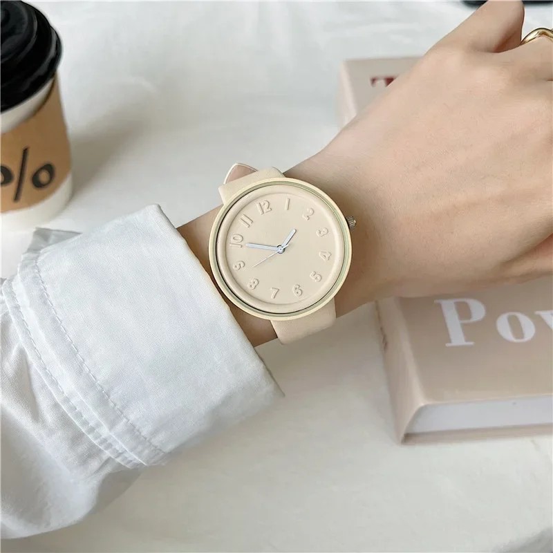 Women Quartz Watch – Macaron Color Retro Digital Wristwatch