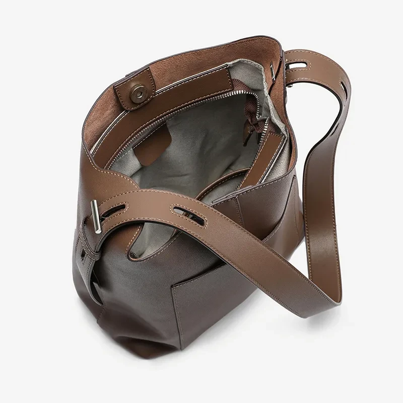 Genuine Leather Large-capacity Bucket Shoulder Messenger Bag