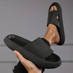 Lightweight And Versatile Men's Slippers