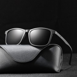 TR Polarized Sunglasses – Classic Sports and Driving Glasses