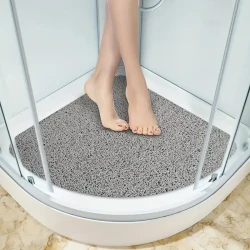 "Upgrade your bathroom safety and style with the 1pc Scalloped Bathroom Non-Slip Mat. Featuring a foam mesh bottom and loofah surface, this mat ensures comfort, grip, and efficient drainage. Perfect for New Zealand bathrooms, showers, and wet areas."
