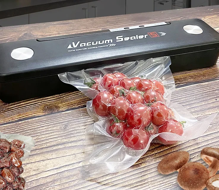 Automatic vacuum sealing and sealing machine