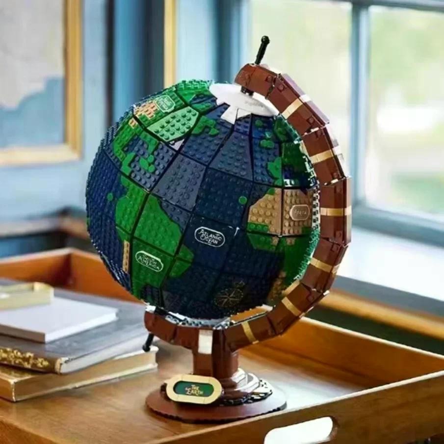 95335 2022 Expert MOC Bricks – 2585PCS Earth Globe Modular Building Blocks