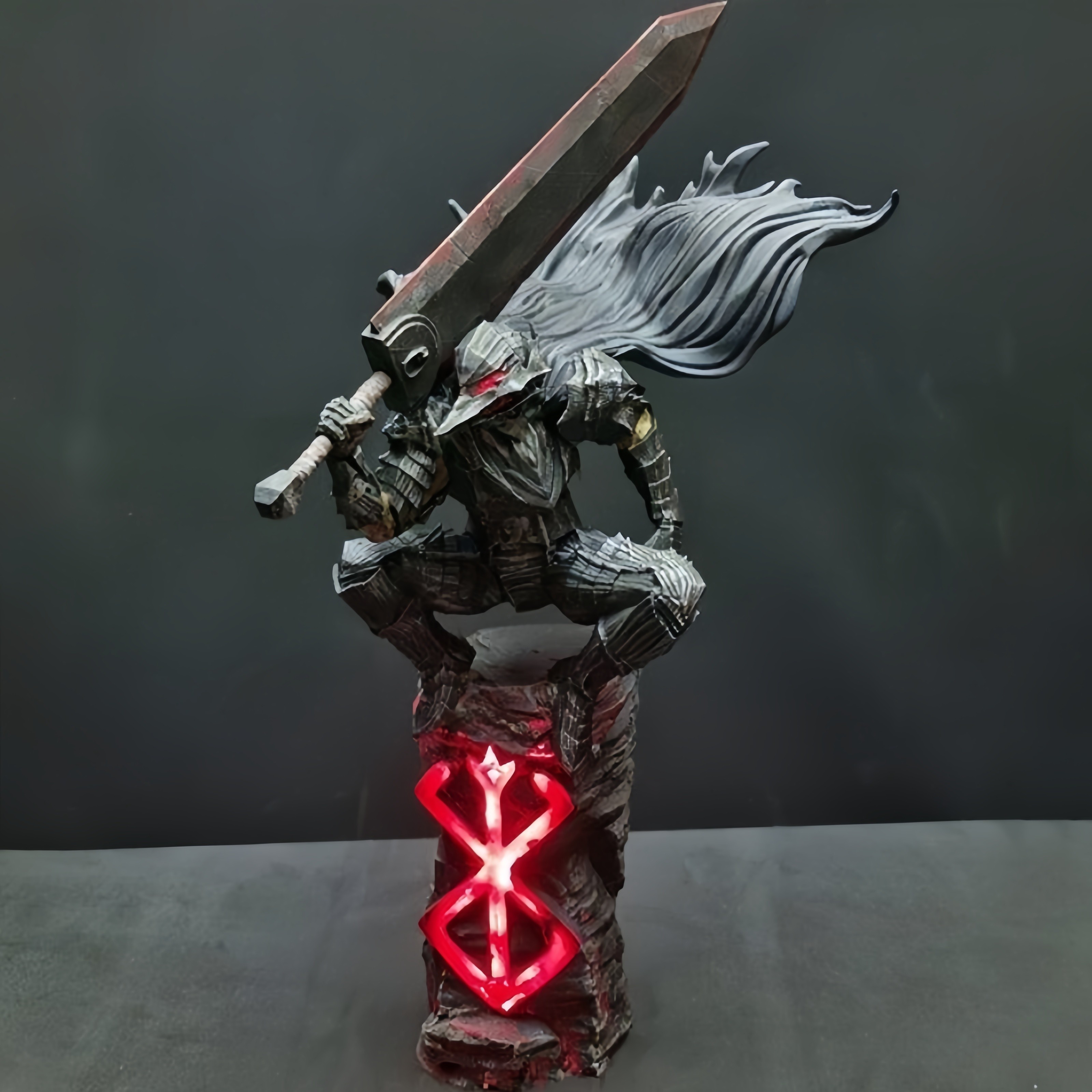 25cm Berserk Guts Action Figure – Berserker Armor Black Swordsman Model