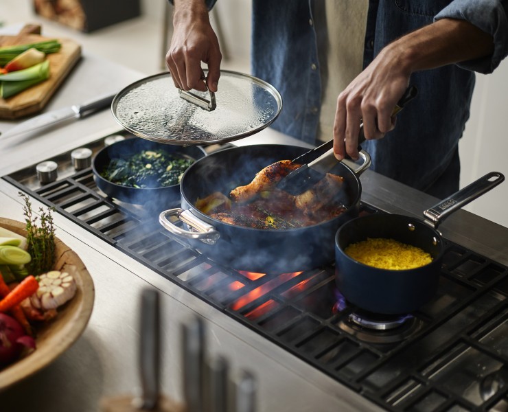 Space 19cm/2.9qt Non-Stick Induction Saucepan & Lid - Joseph Joseph