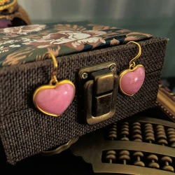 High-end Retro Sweet Cool Cloud Pattern Love Ear Hook