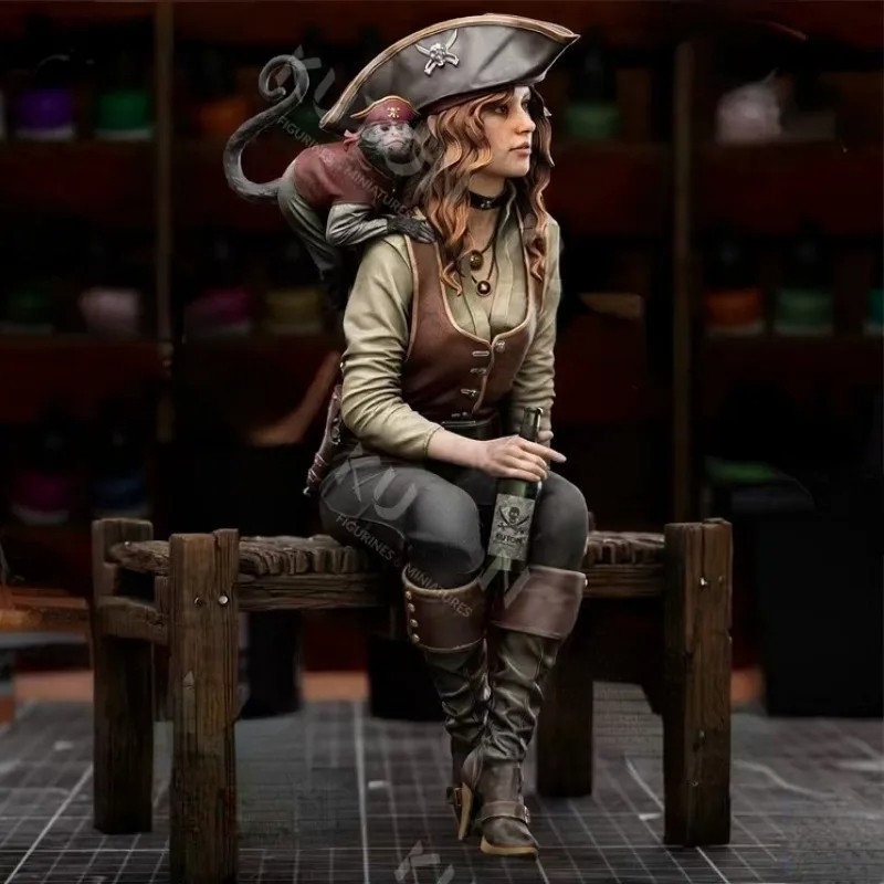 1/24 Scale Female Pirate Captain Lyra Resin Figure – Assembled Model Kit